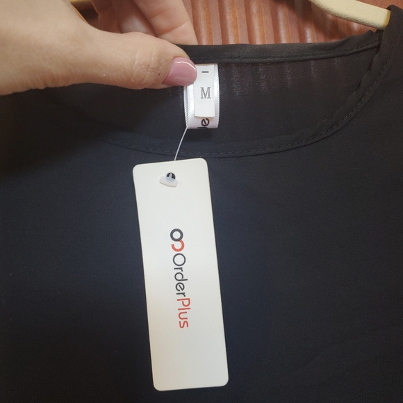 Black chiffon high low top - Picture 2 of 5